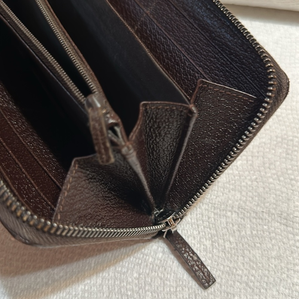 Gucci Monogram Canvas Dark Chocolate Italian Leather Zippy Wallet/Organizer EUC - Picture 10 of 17